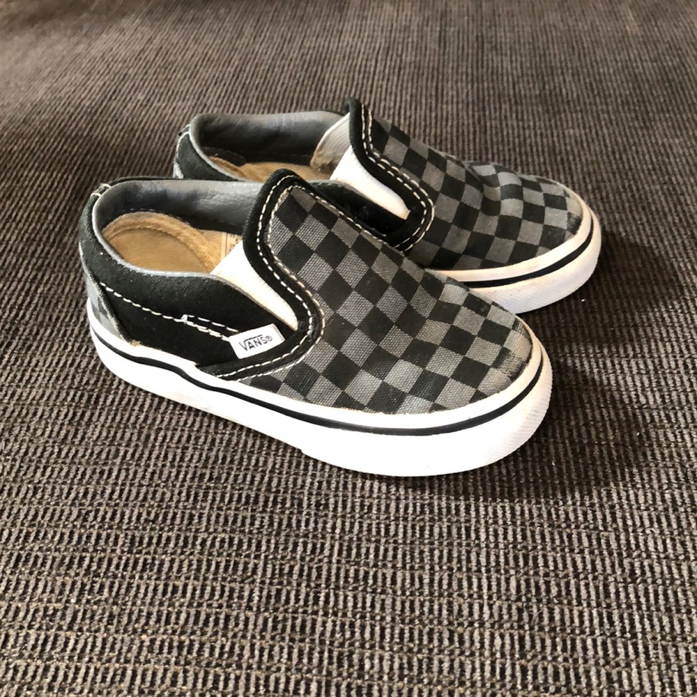 Toddler Vans checkered slip on size 5